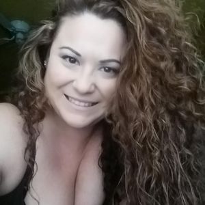 Meet your Posher, Falon